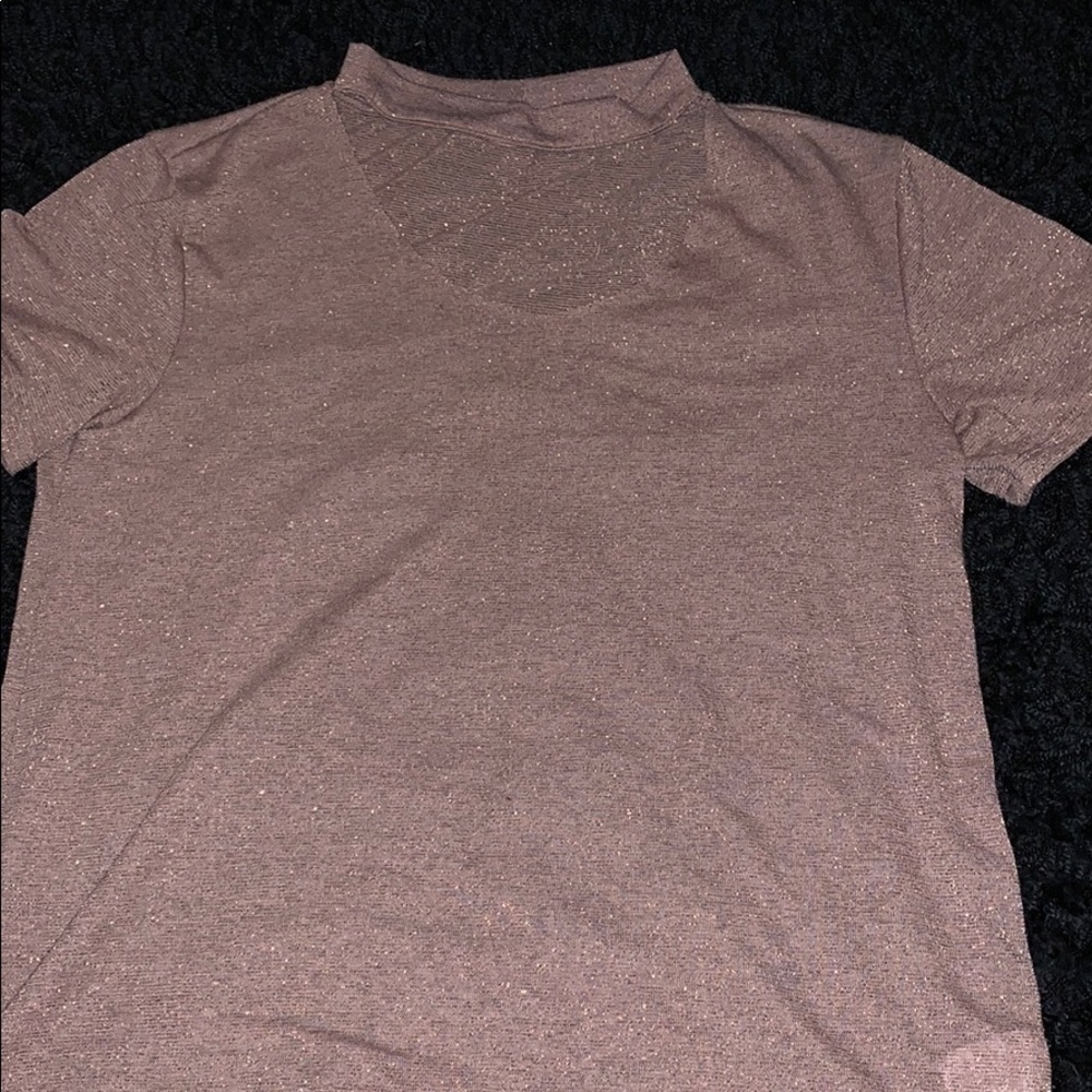 SPARKLE TEE WITH MOCK CHOKER